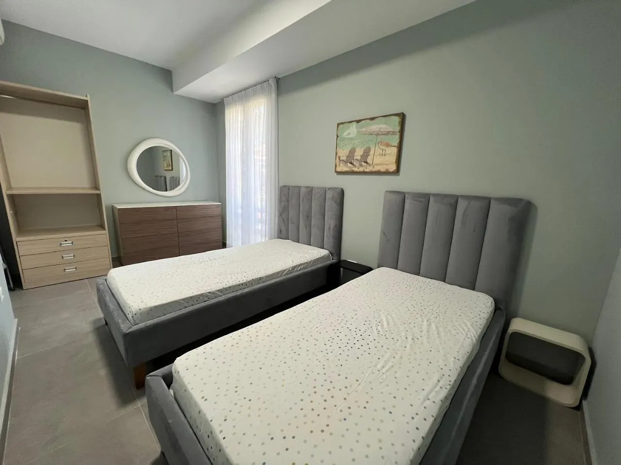 公寓 Sea Breeze Apartment, Qerret 格勒姆